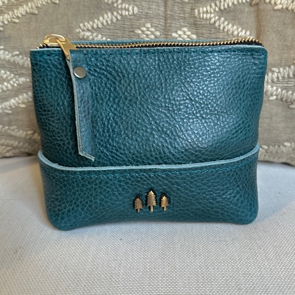 **BNNU *Premium* Small Chelsea Pouch in Lagoon from Portland Leather Goods. - Picture 1 of 7